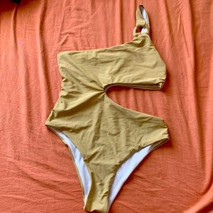 new one piece swimming suit